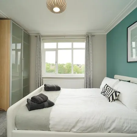 Hébergement de vacances Stunning 5 Bed House In Chapel Allerton, Sleeps 9 Leeds (West Yorkshire)