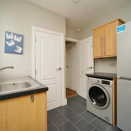 Stunning 5 Bed House In Chapel Allerton, Sleeps 9 Leeds (West Yorkshire)